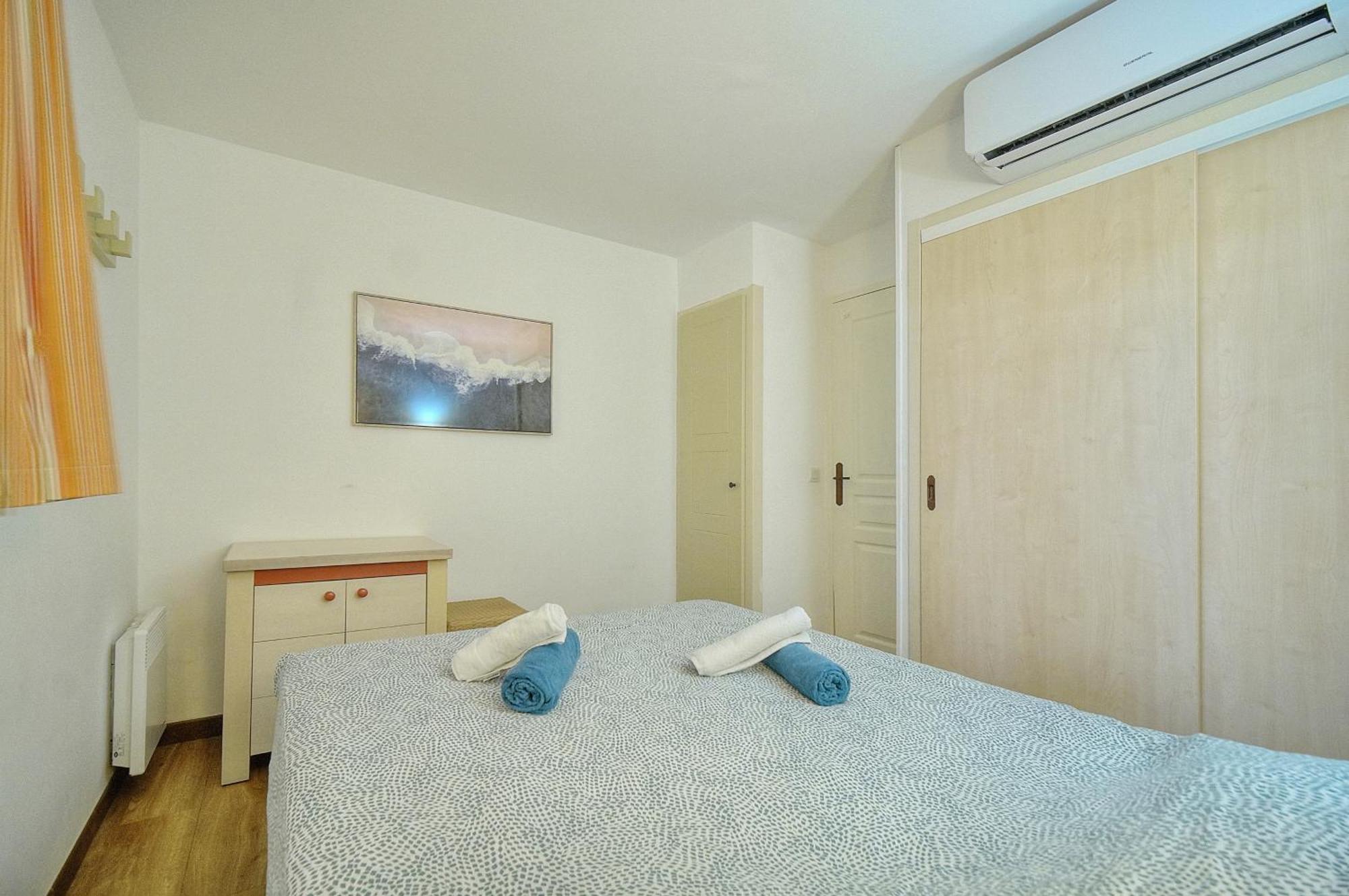 Moha - Piscine - Tennis - Parking - Vca Apartment *